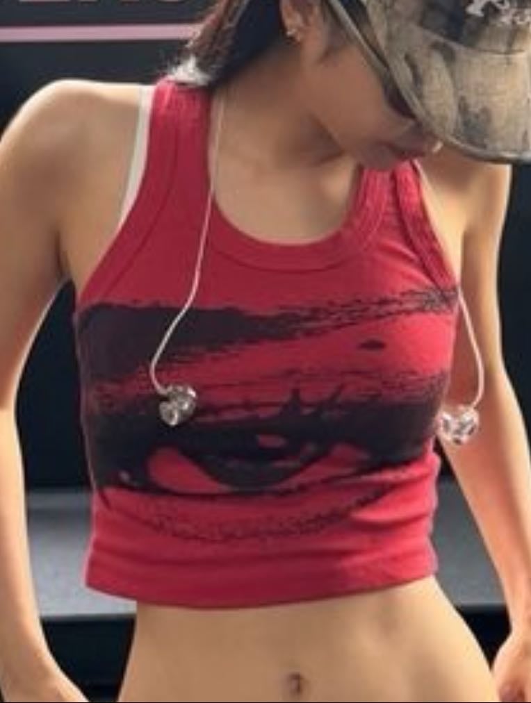 Jennie top