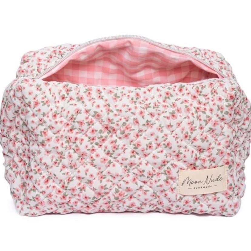 Makeup bag