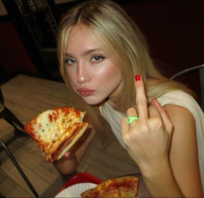 #10 Lizzie