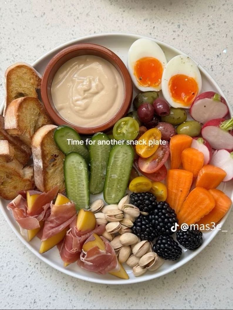 Snack plate