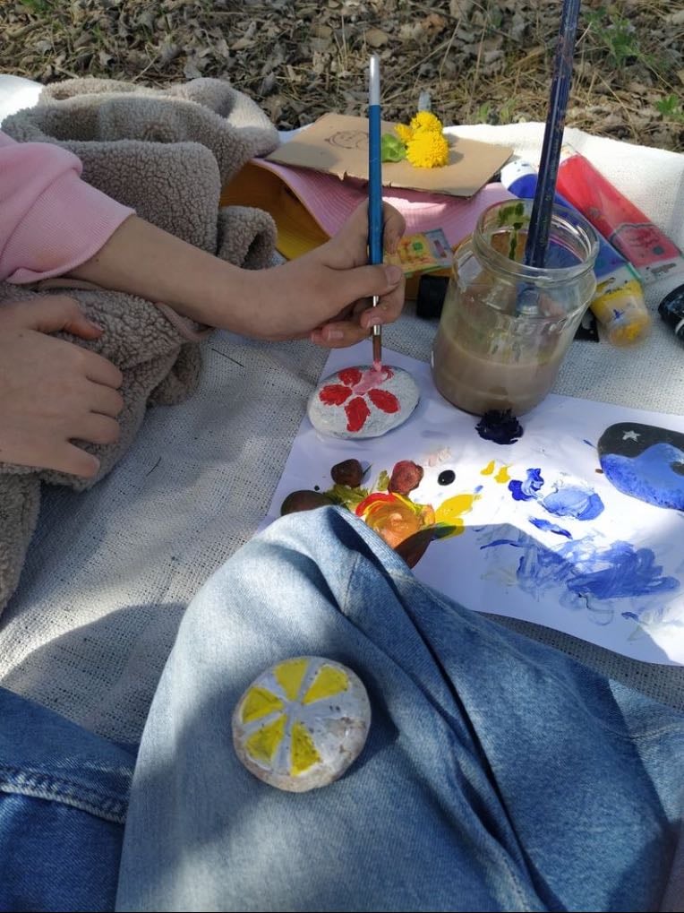 Paint rocks lol