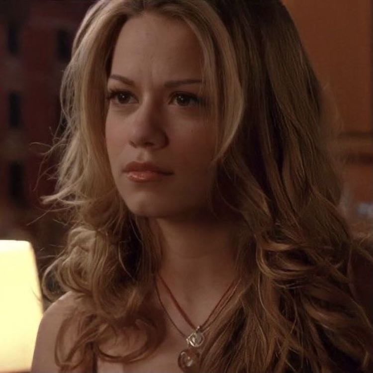 Haley James Scott - one tree hill