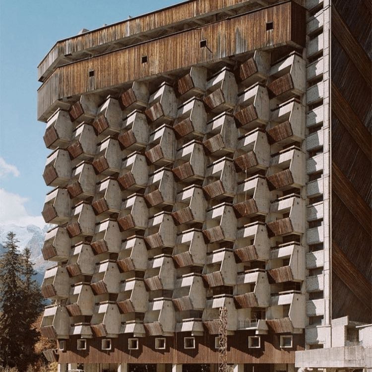 Amanauz hotel