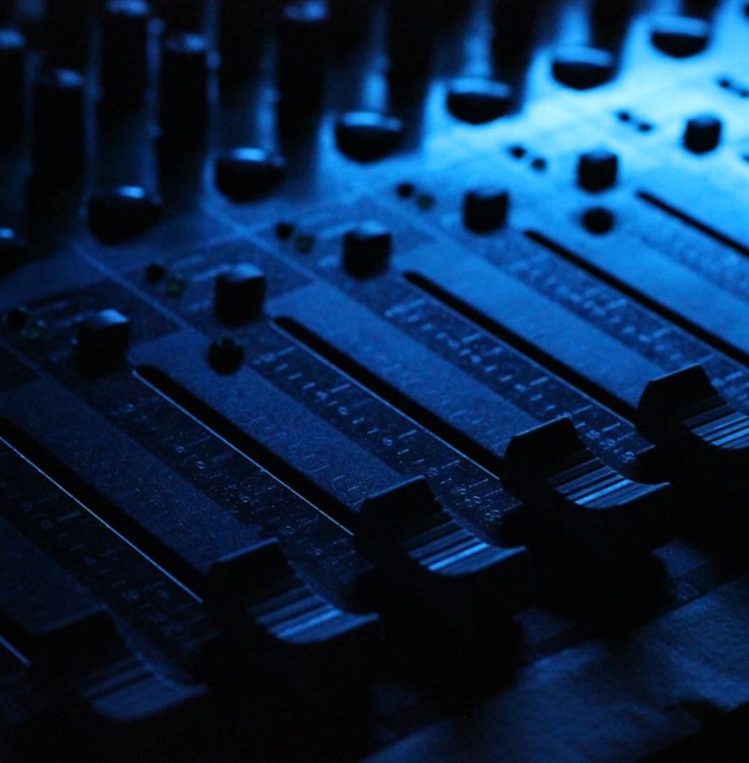 Songs on repeat - Music hypelist by Emma Isabella