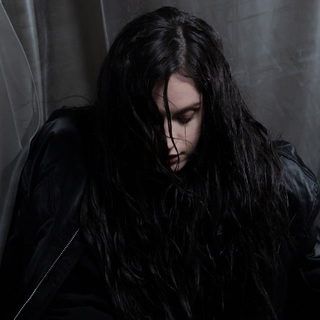 Clara La San - Artist