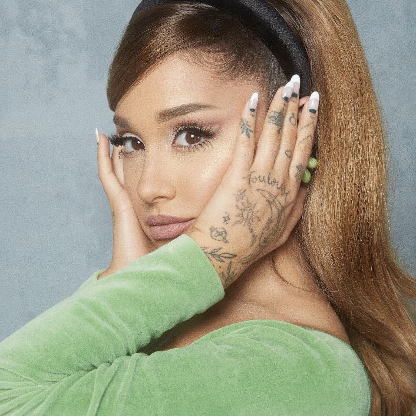 Ariana Grande - Artist