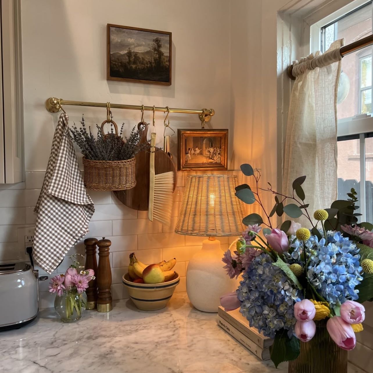 π―οΈπ€ - pretty little corner in my kitchen