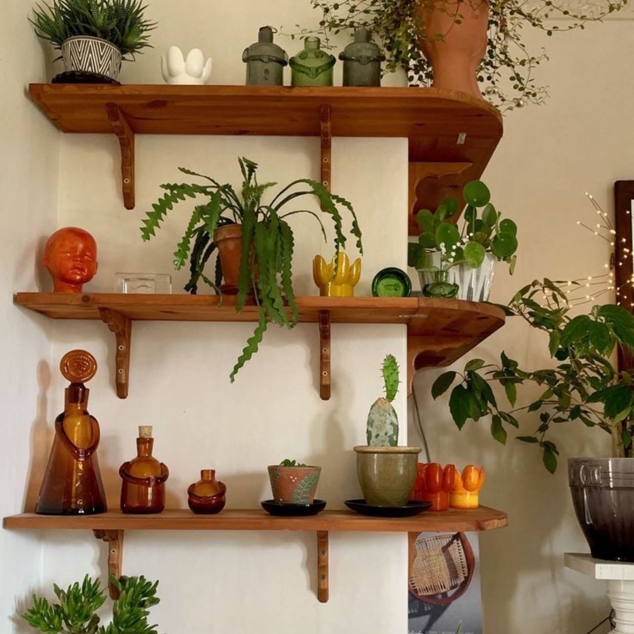 ;3 - shelves like this! π€