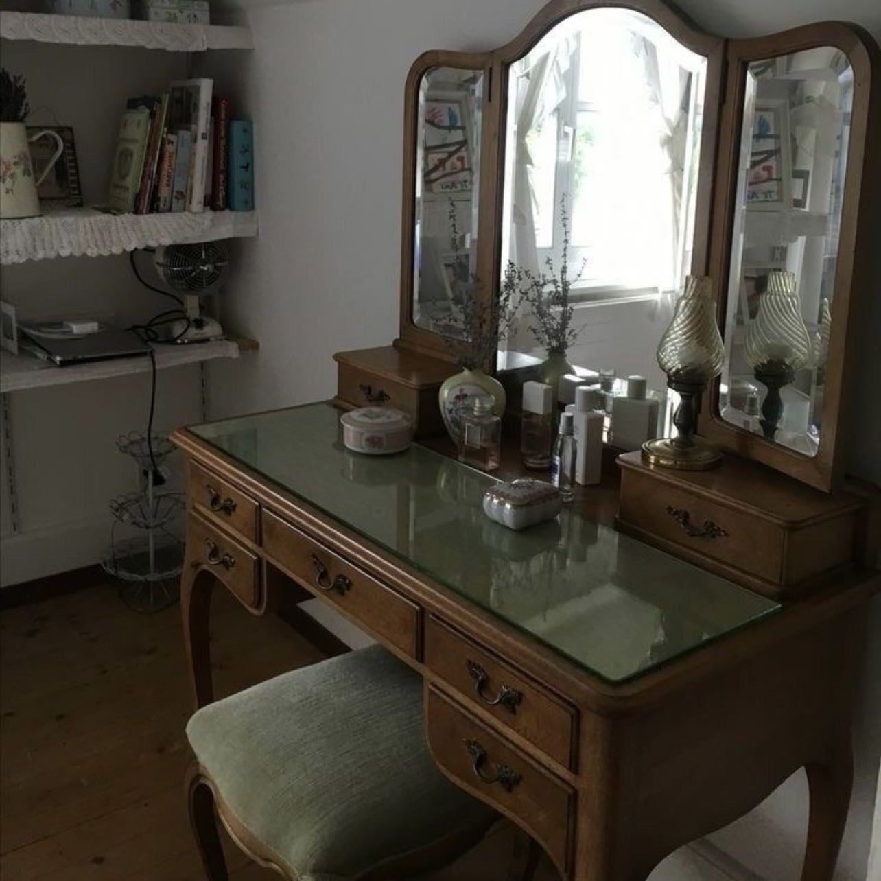 vanity - I love getting ready in the morning. Sitting at one of these would make me feel so good while my husband admires me.