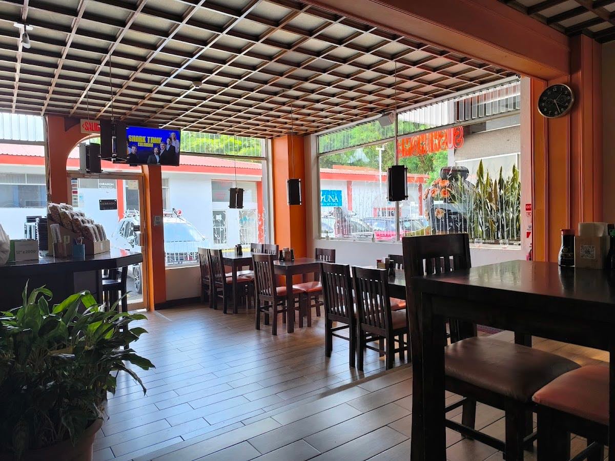 Sushi Home • Plaza Heredia