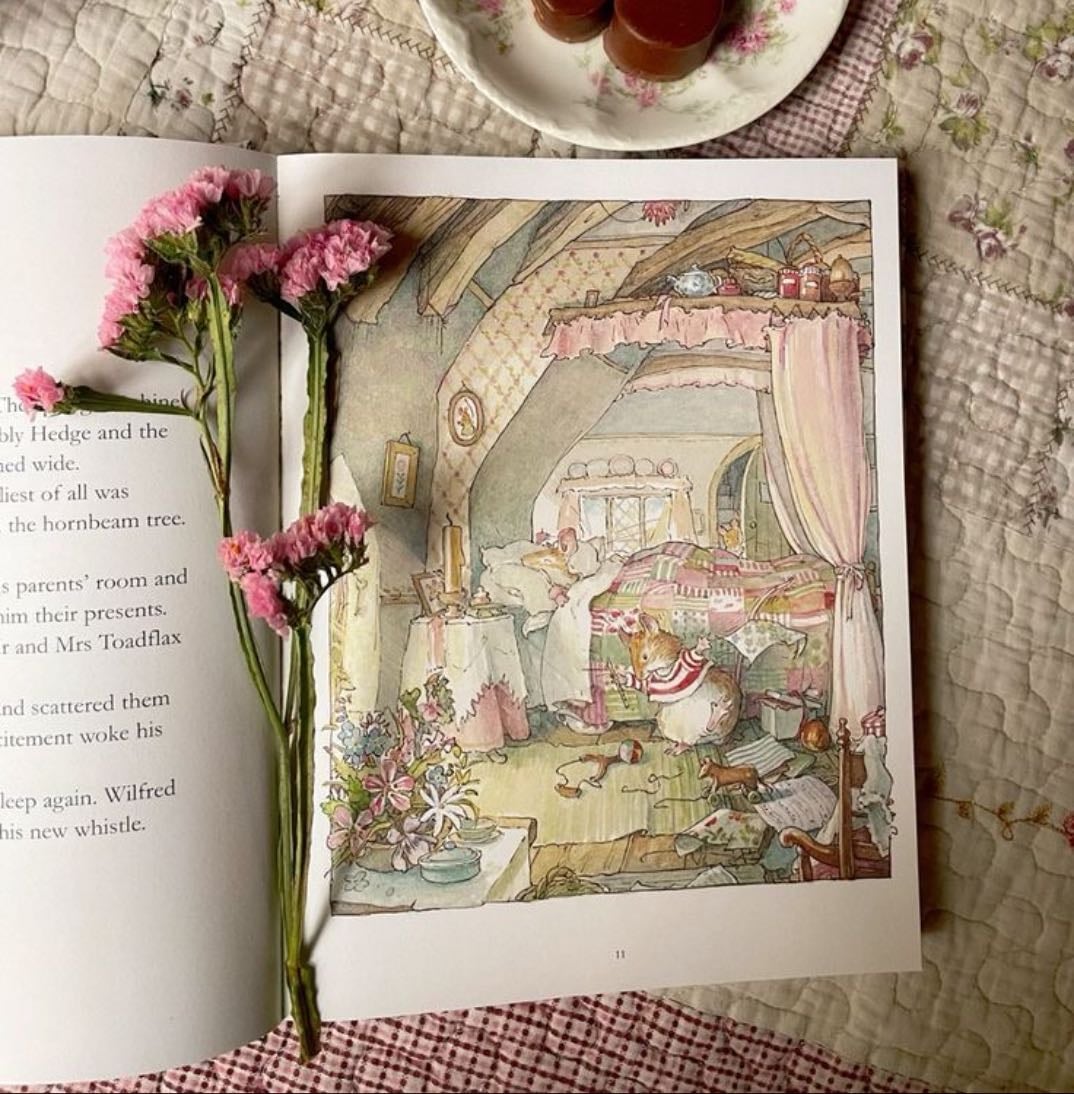 to be read - Books hypelist by laine ᥫ᭡