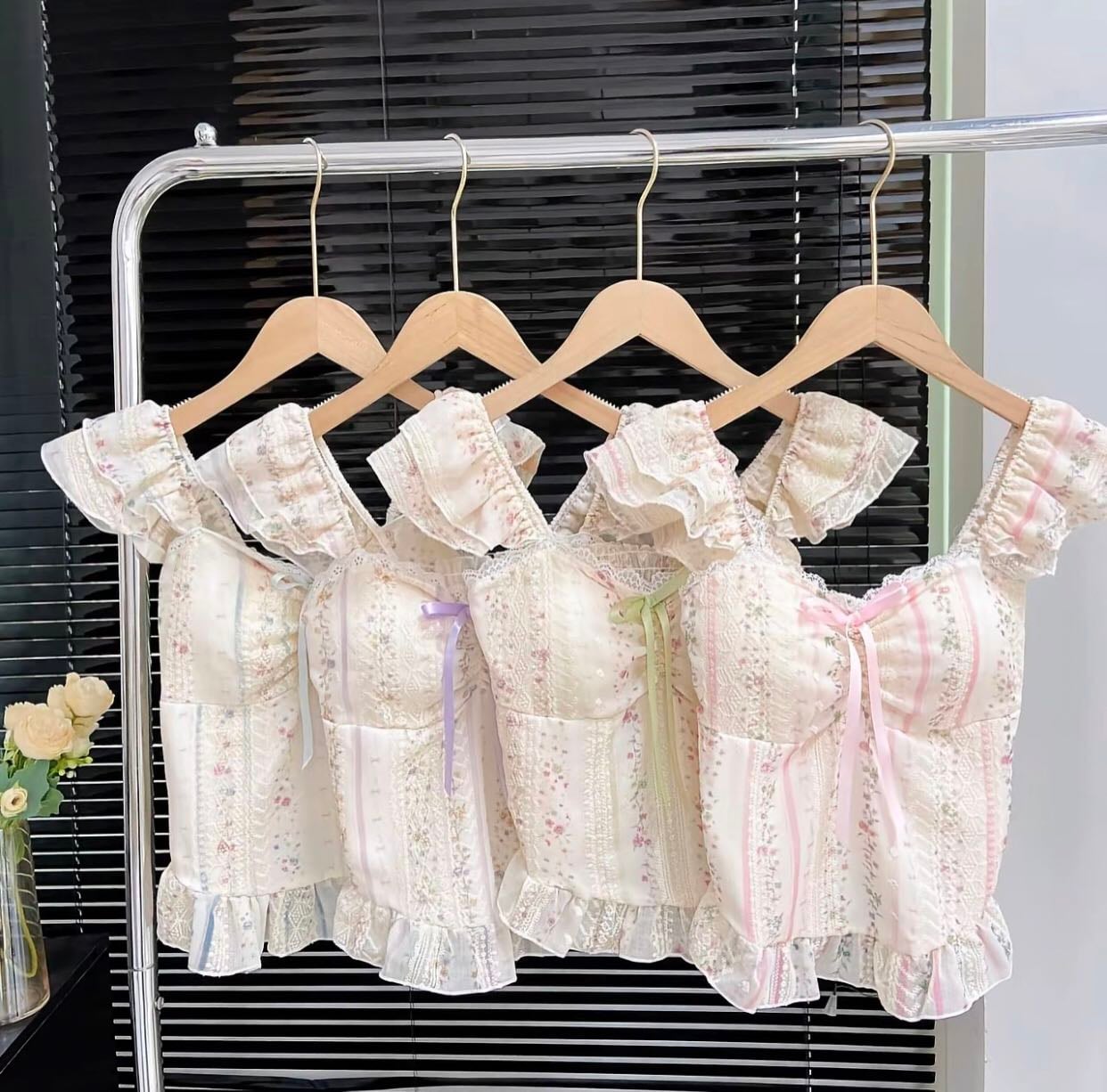 floral short-sleeved - order on april 24