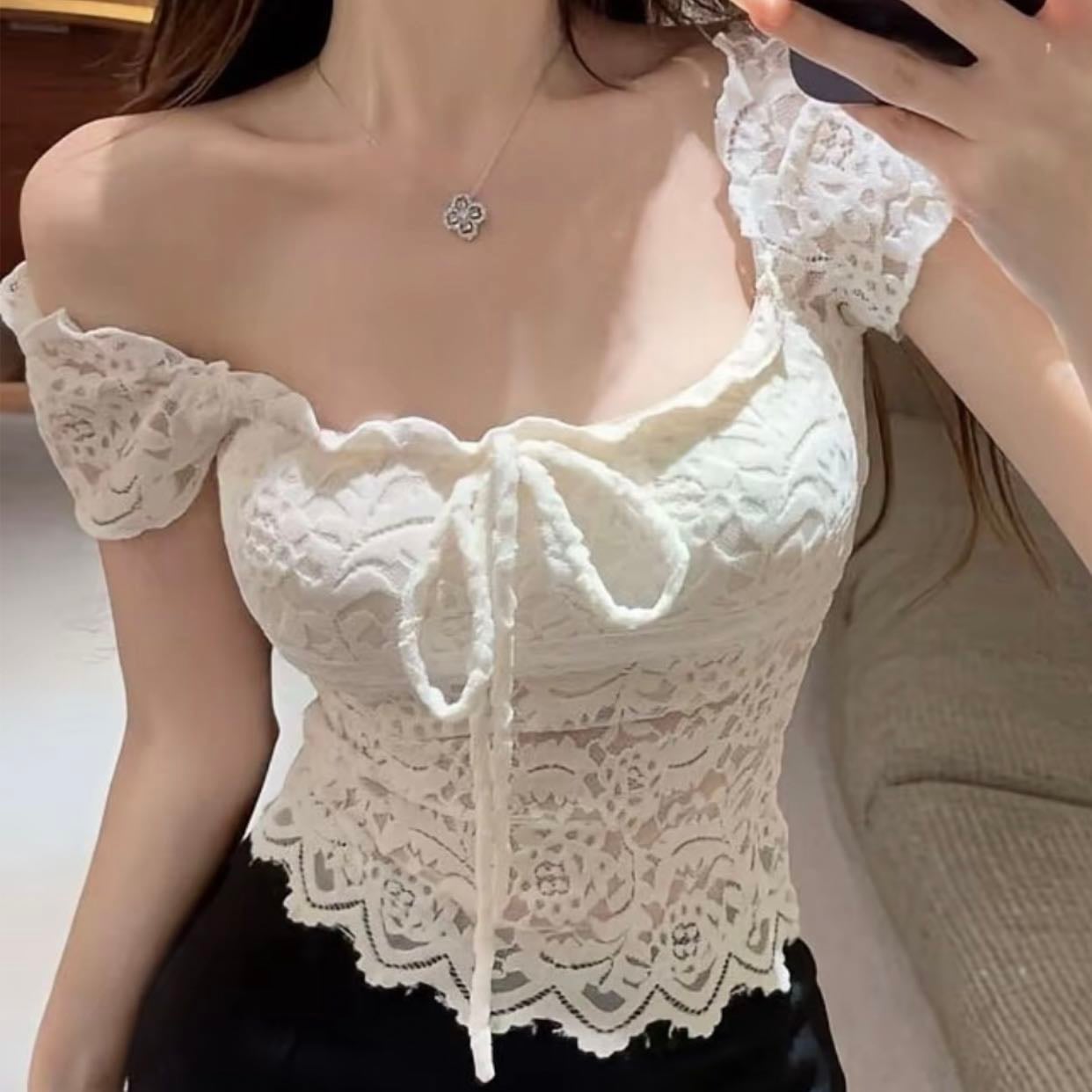 lace padded short-sleeved