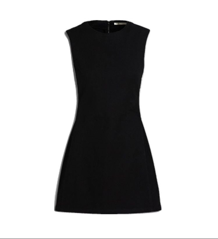 vestido negro silueta 70s(? - me acabo de comprar uno por aliexpress, ojalá me quede bien 🙏🏻🙏🏻🙏🏻
actualización: me queda bien