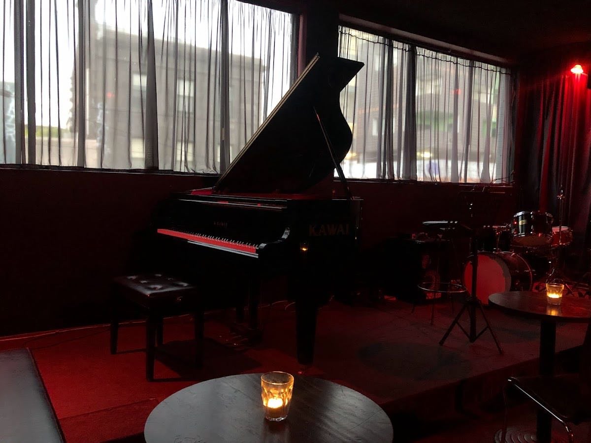 Uptown Jazz Cafe