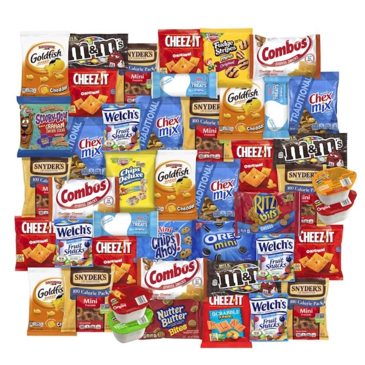 Snacks - Chips, cookies 🍪, cakes 🍰, salted things, sweets,…