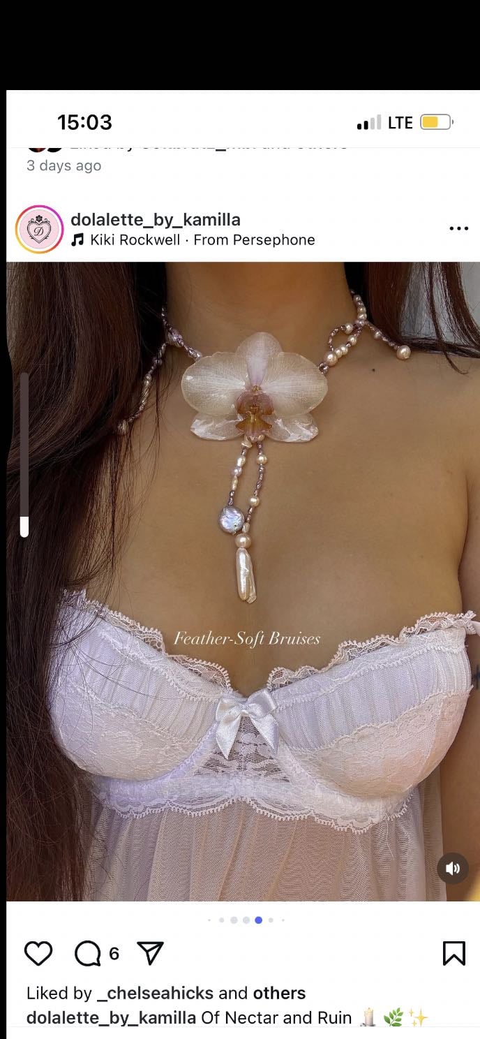 Resin necklace
