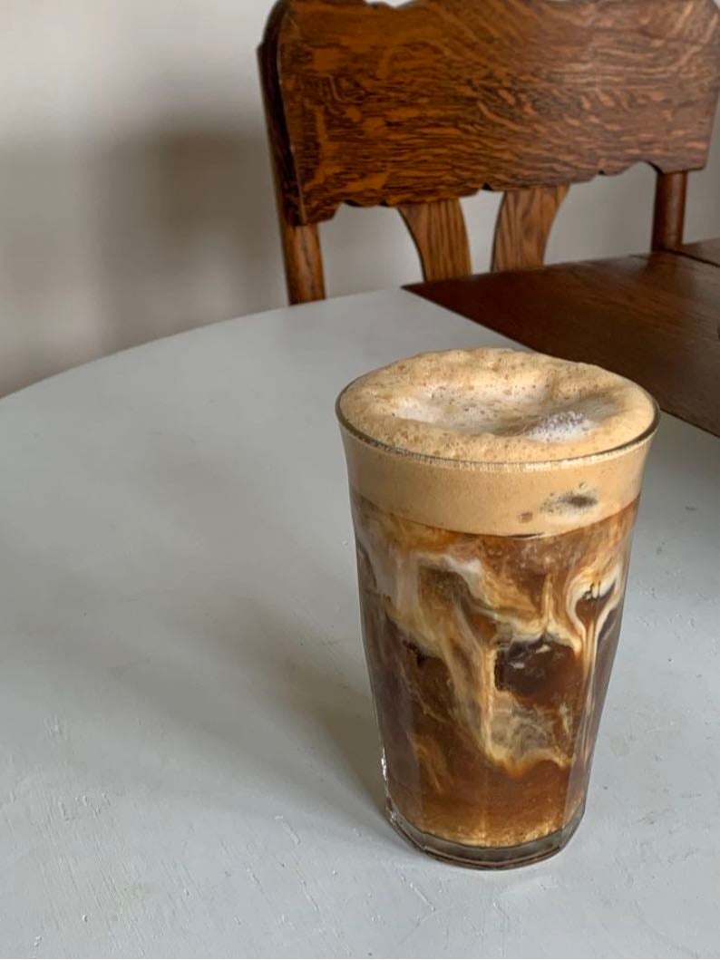 iced brown sugar oat shaken espresso !