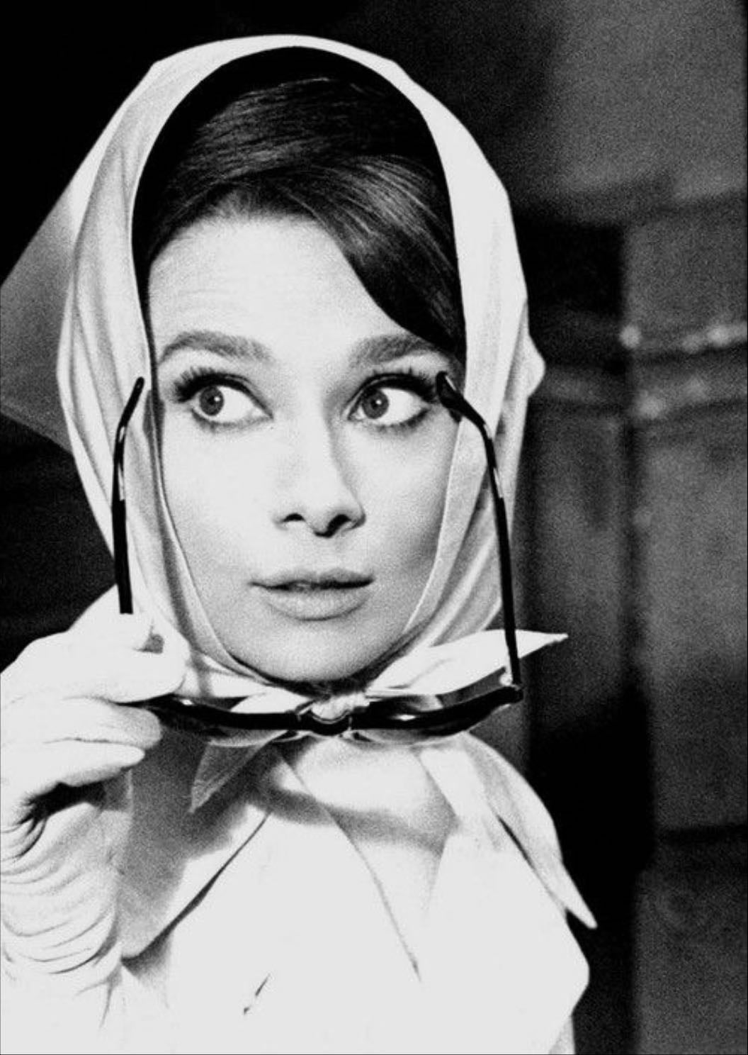 charade - stanley donen - 1963