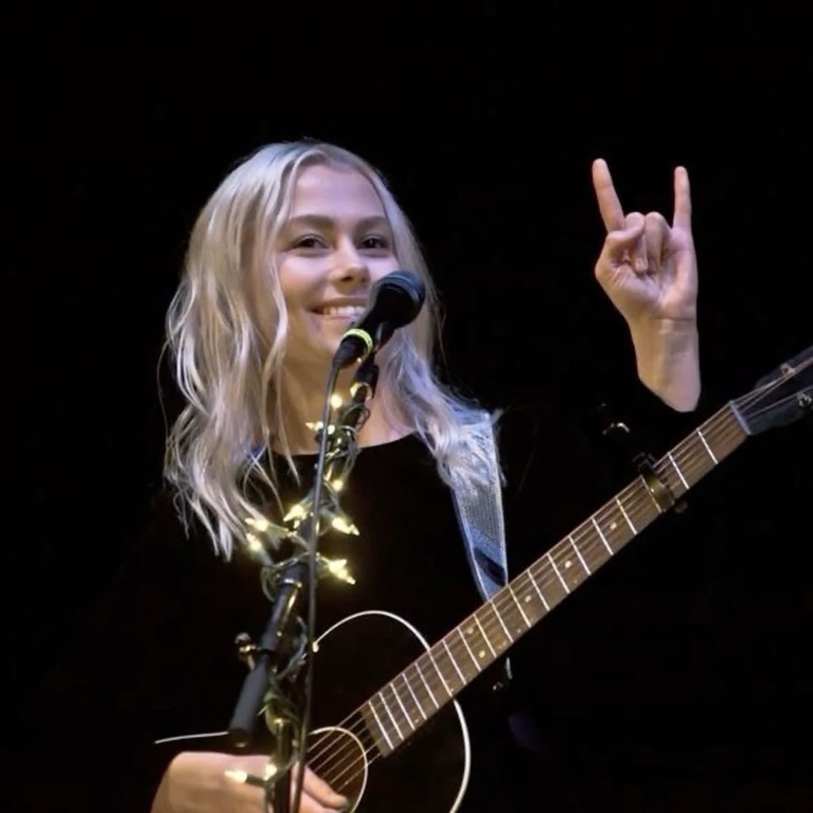 Phoebe Bridgers - Singer