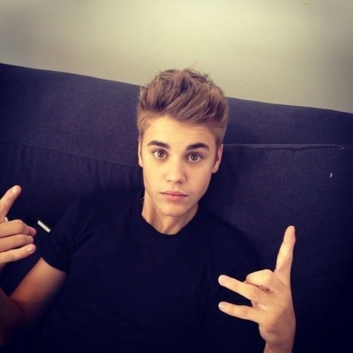 justin bieber - Artist
