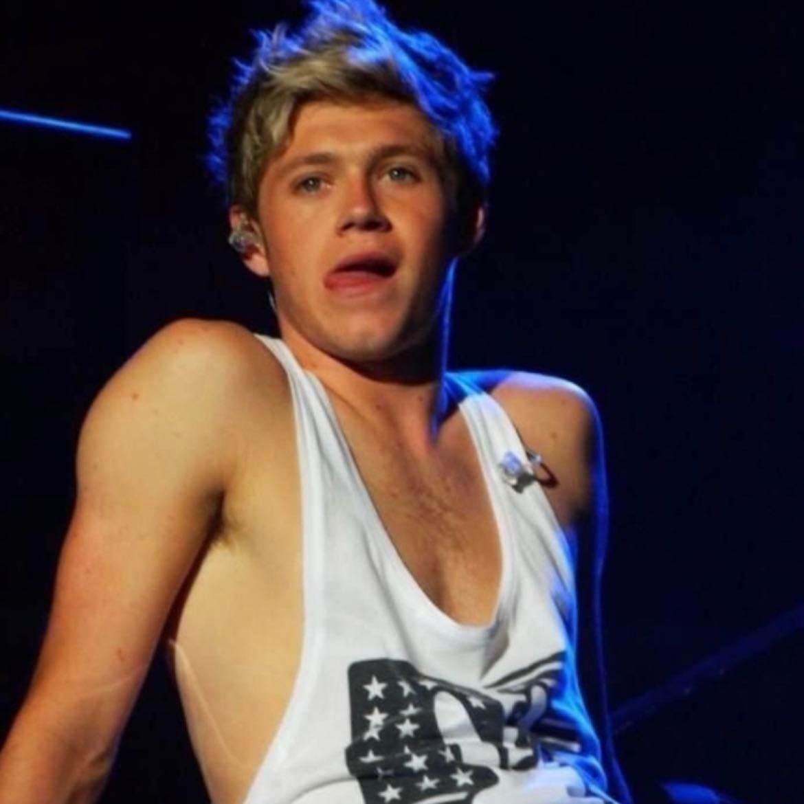 HES SO CUTEE