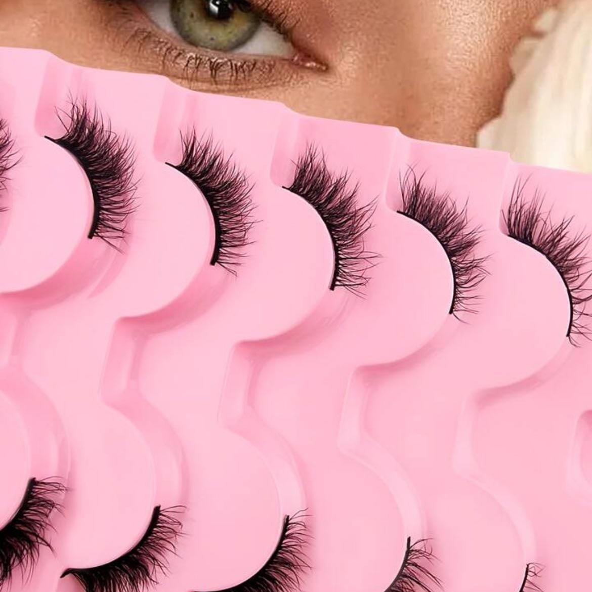 Demi Faux Cils Shein - Très discret, je les colle par le bas donc c’est beaucoup plus naturel.