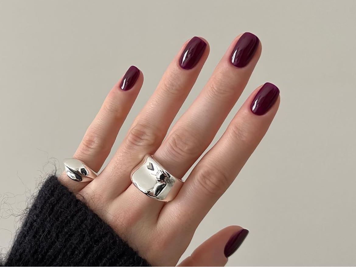 burgundy nail polish