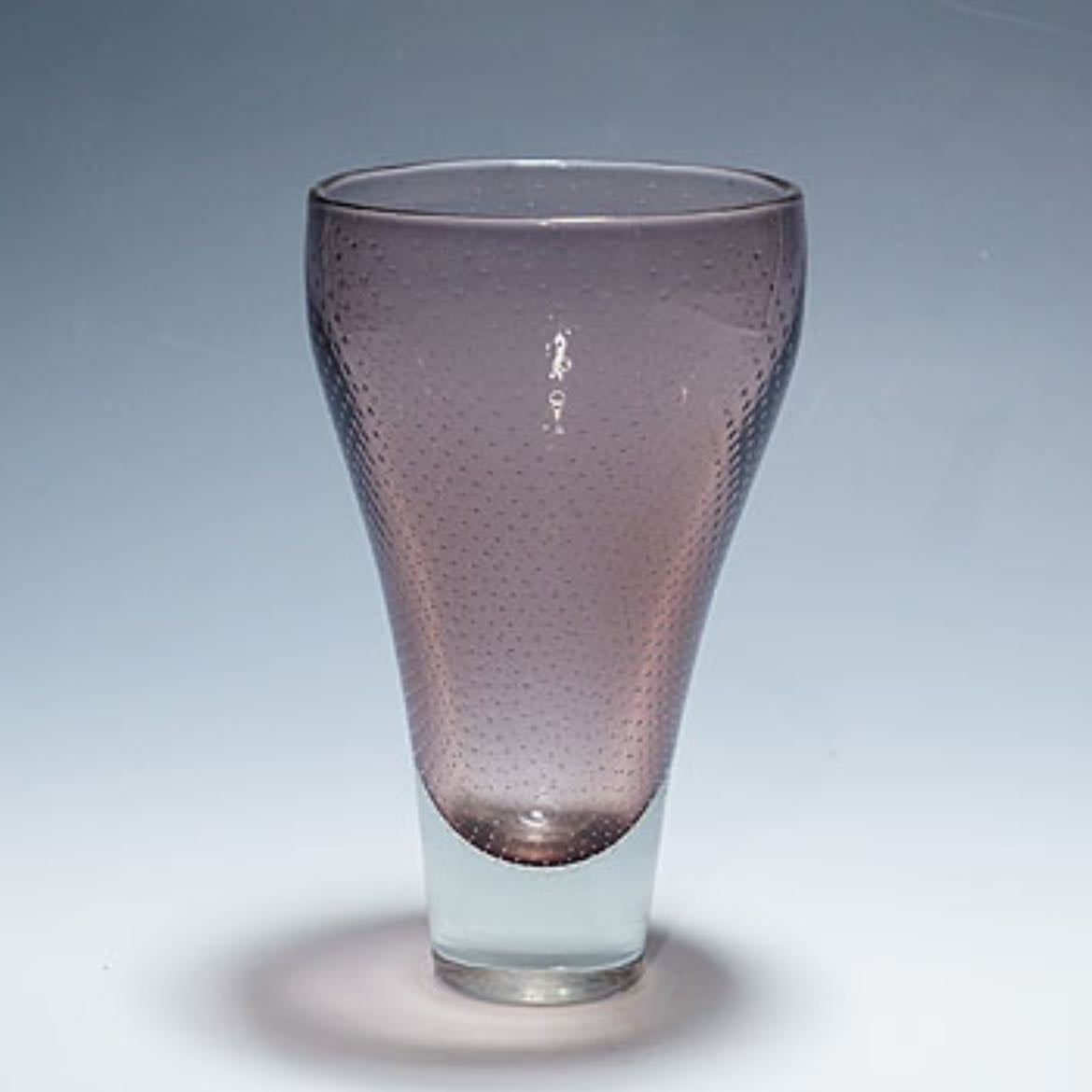Chanterelle vase - Gunnel Nyman · 1936