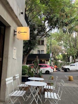 Qūentin Café - Miscelánea