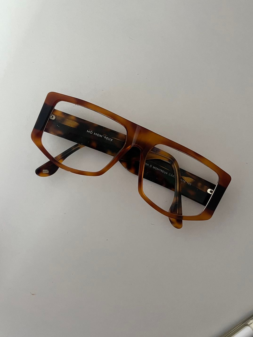 Gafas de ver - No veo nada de lejos… Las utilizo para la universidad o para conducir.