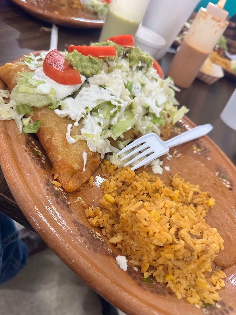 La Regia Tacos y Gorditas - ME ENCANTA TODO LO DE AHÍ 🥹🩷