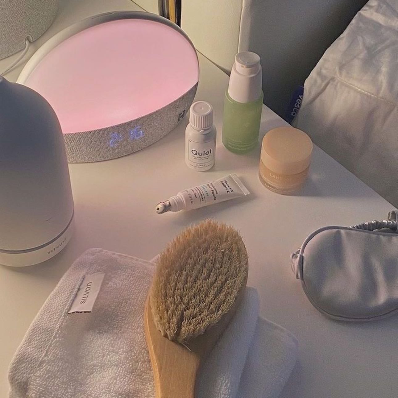using unscented products - scented usually contain alcohol which dries skin and you want the opposite🪄