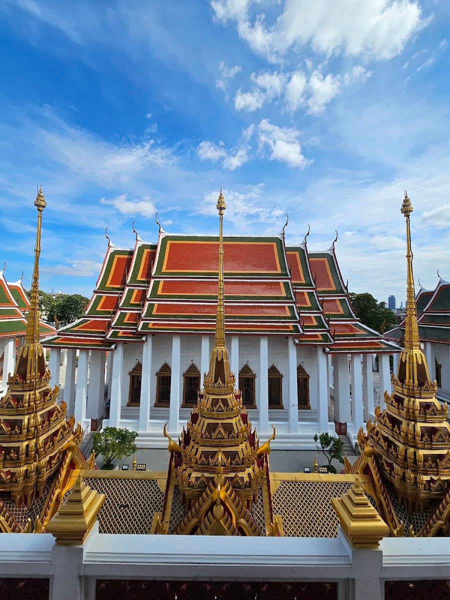 Wat Ratchanatdaram Worawihan