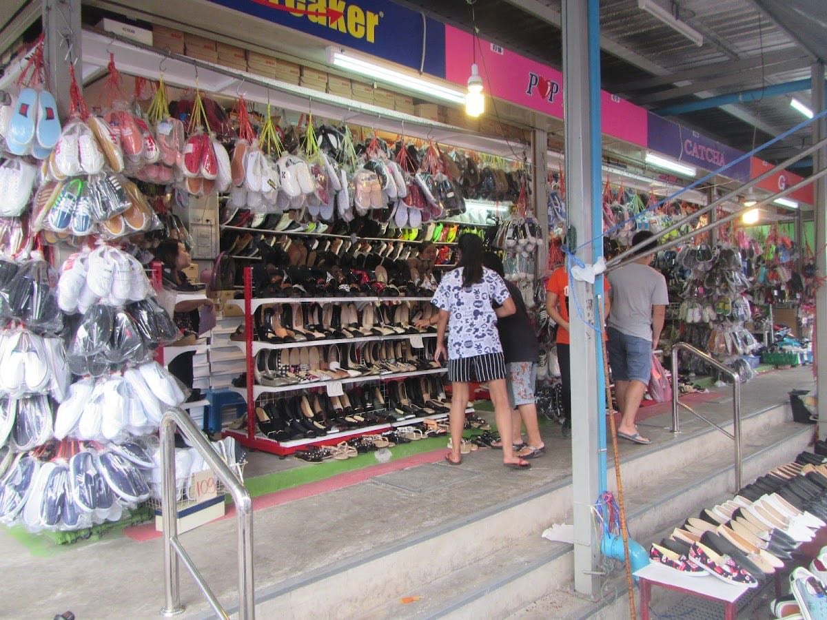 Khlong Toei Market