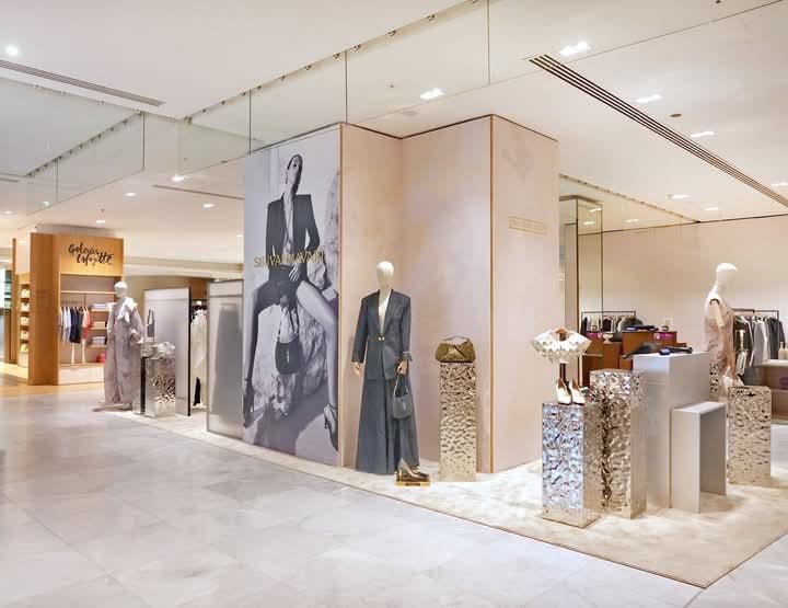 SIRIVANNAVARI Flagship Store at Siam Paragon