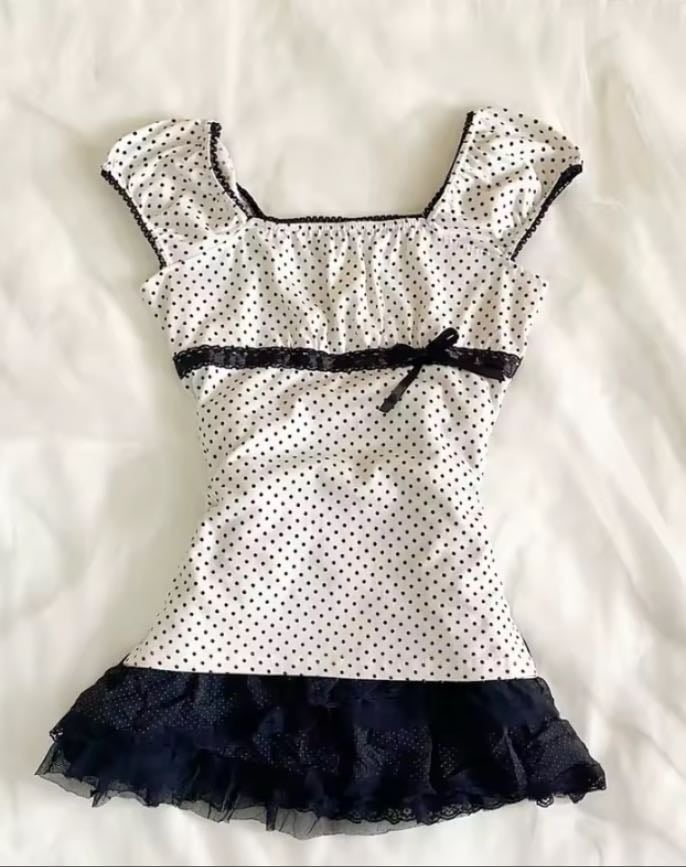 Cute pokadot top