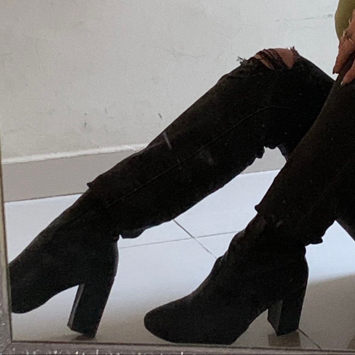 heeled boots