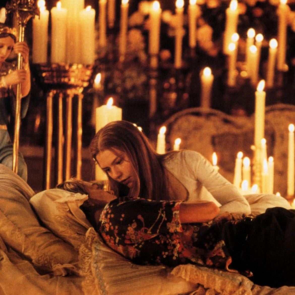 Romeo + Julieta de William Shakespeare - Baz Luhrmann · 1996