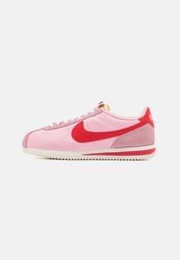 Nike Sportswear CORTEZ UNISEX - Sneaker low - soft medium pink/pink - Zalando - Zalando Shop