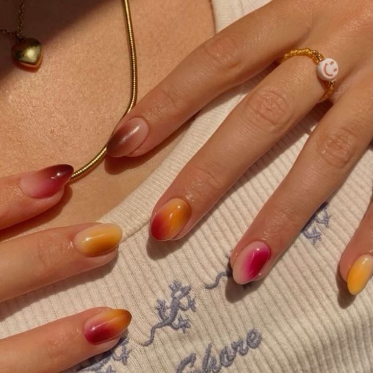 mango nails 🥭 - 🔝