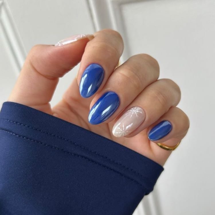 snowflake and dark blue 💙❄️ - u need thiss ‼️‼️‼️