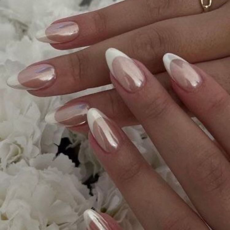 white french nails 🤍 - nada mas q decir, 😍😍😍😍