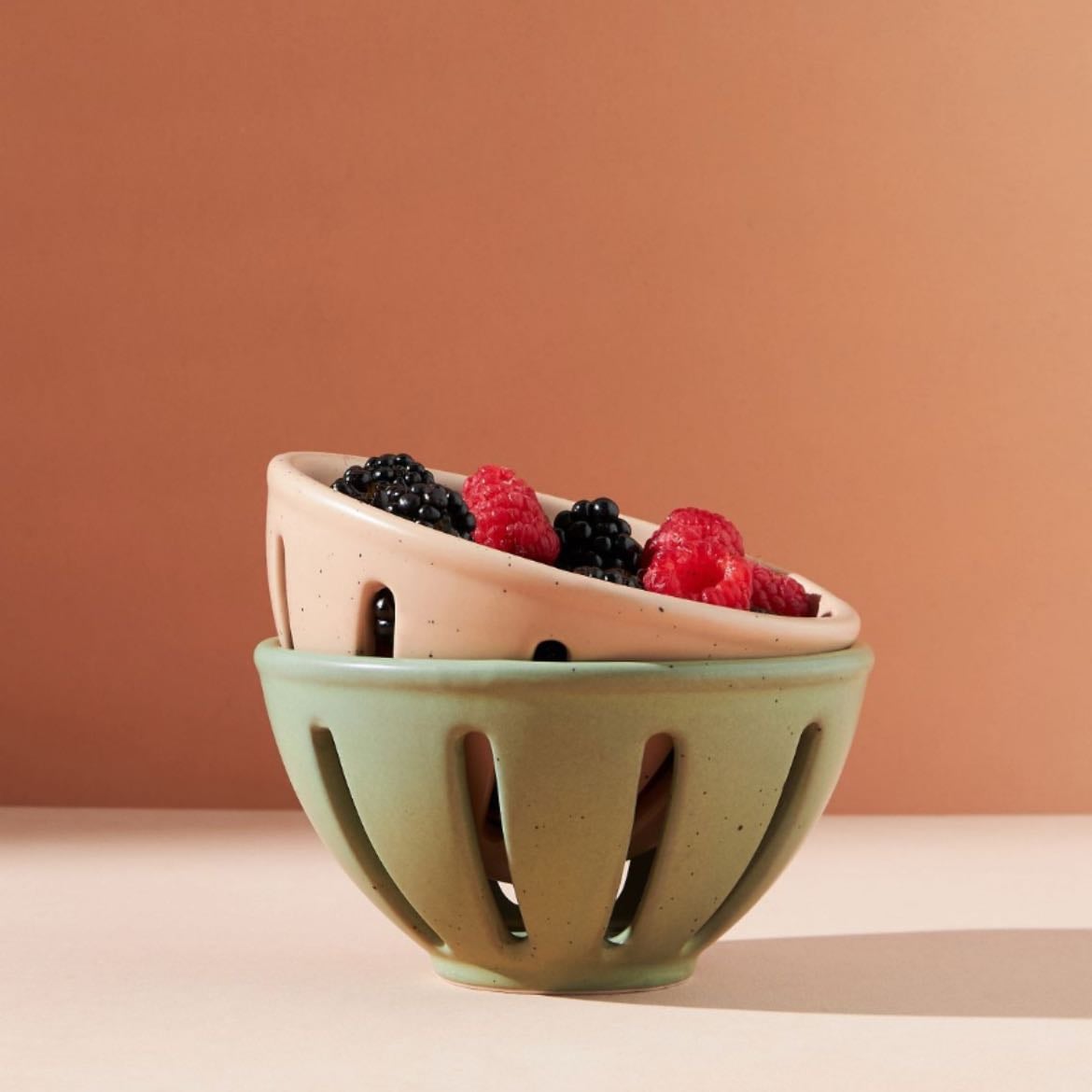 fruit basket - (any color)