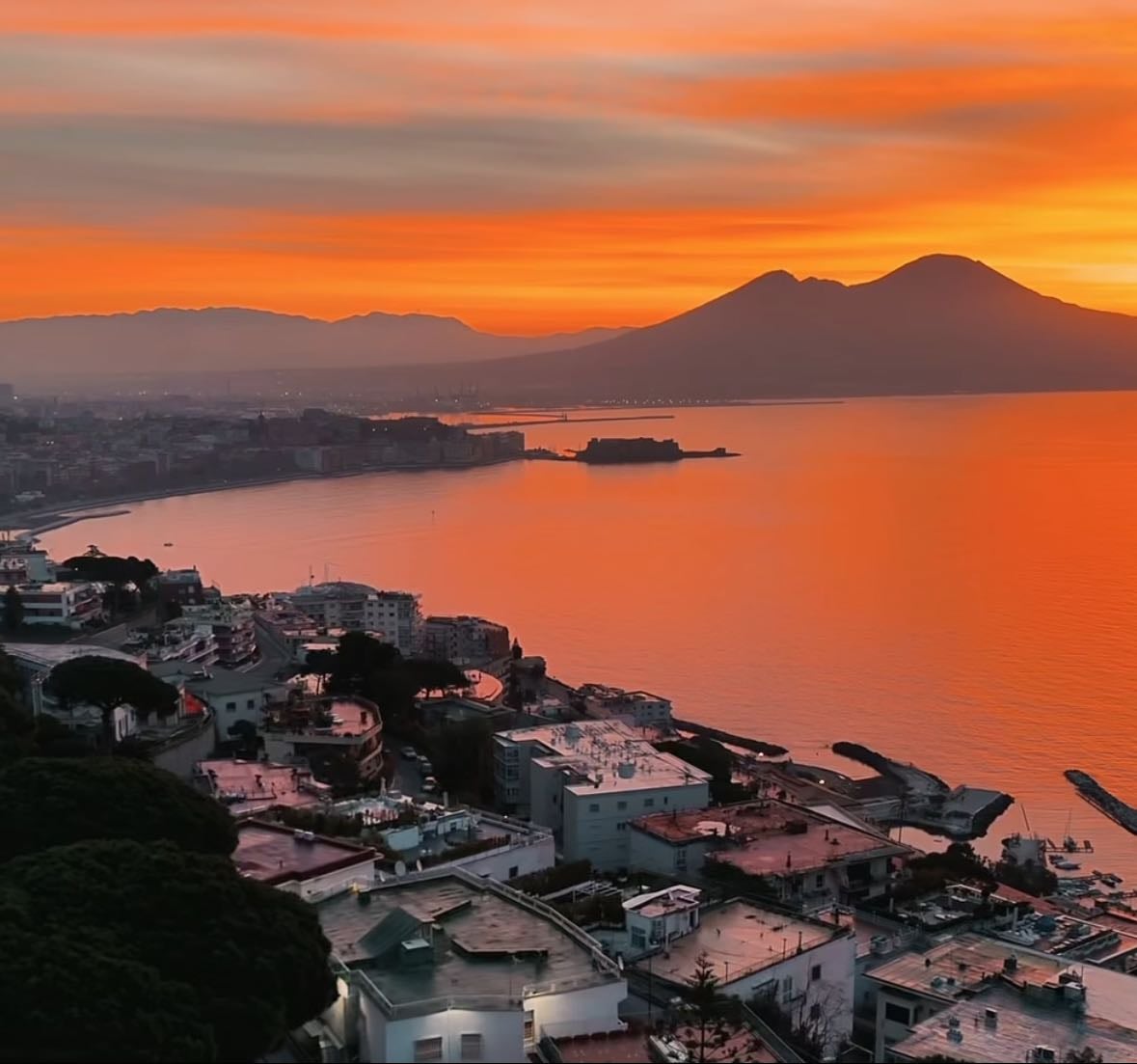 Naples, Italy - Places hypelist by Álex Pavón