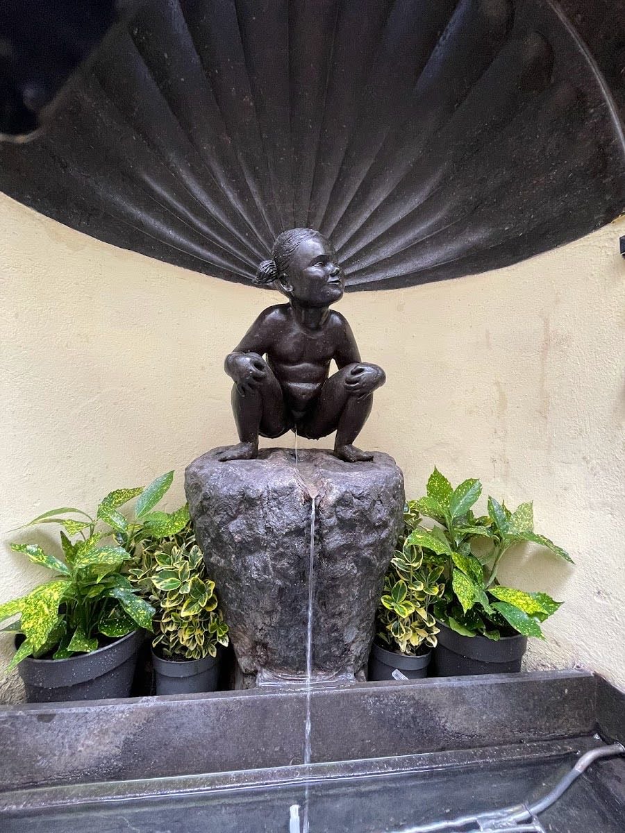 Jeanneke-Pis - go piss girl