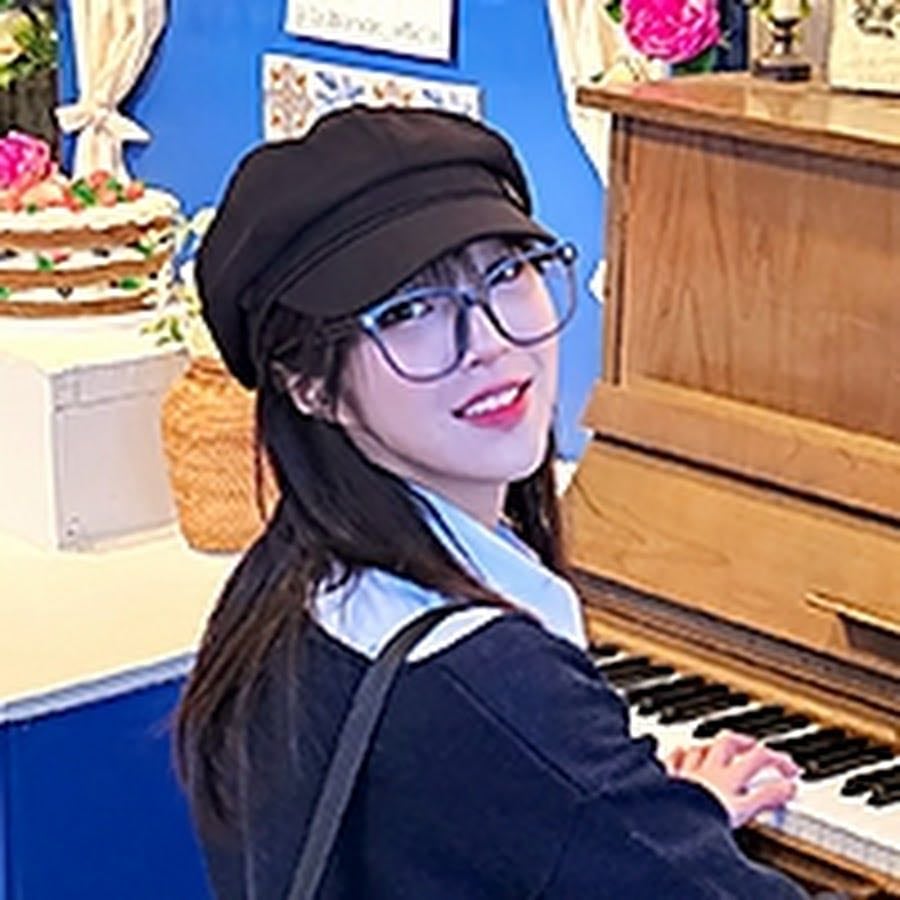 V-LOG TZUYANG - YouTube