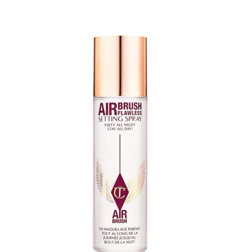Charlotte Tilbury • Airbrush Flawless setting spray - Dicen q deja un acabado súper lindo