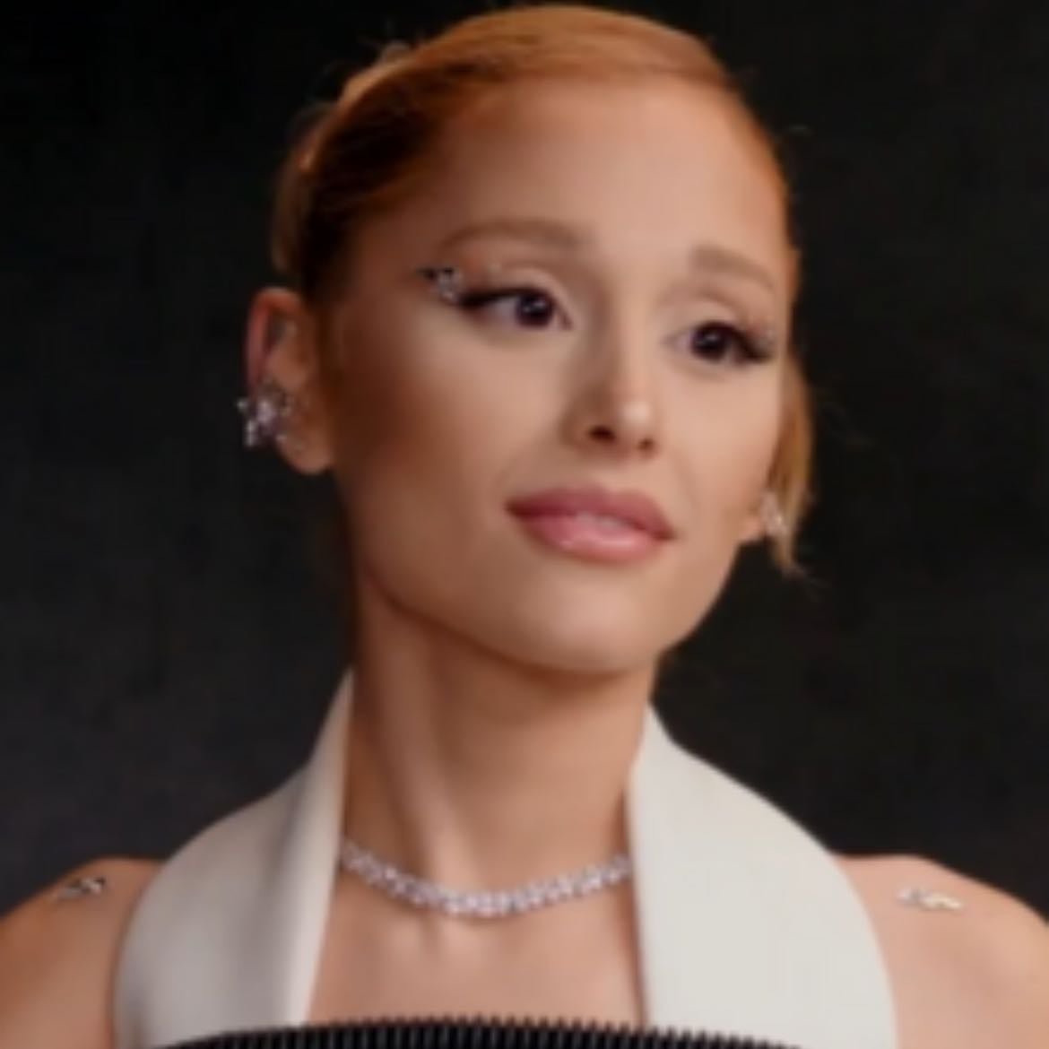 Ariana Grande - We canβt be friends πΈππ