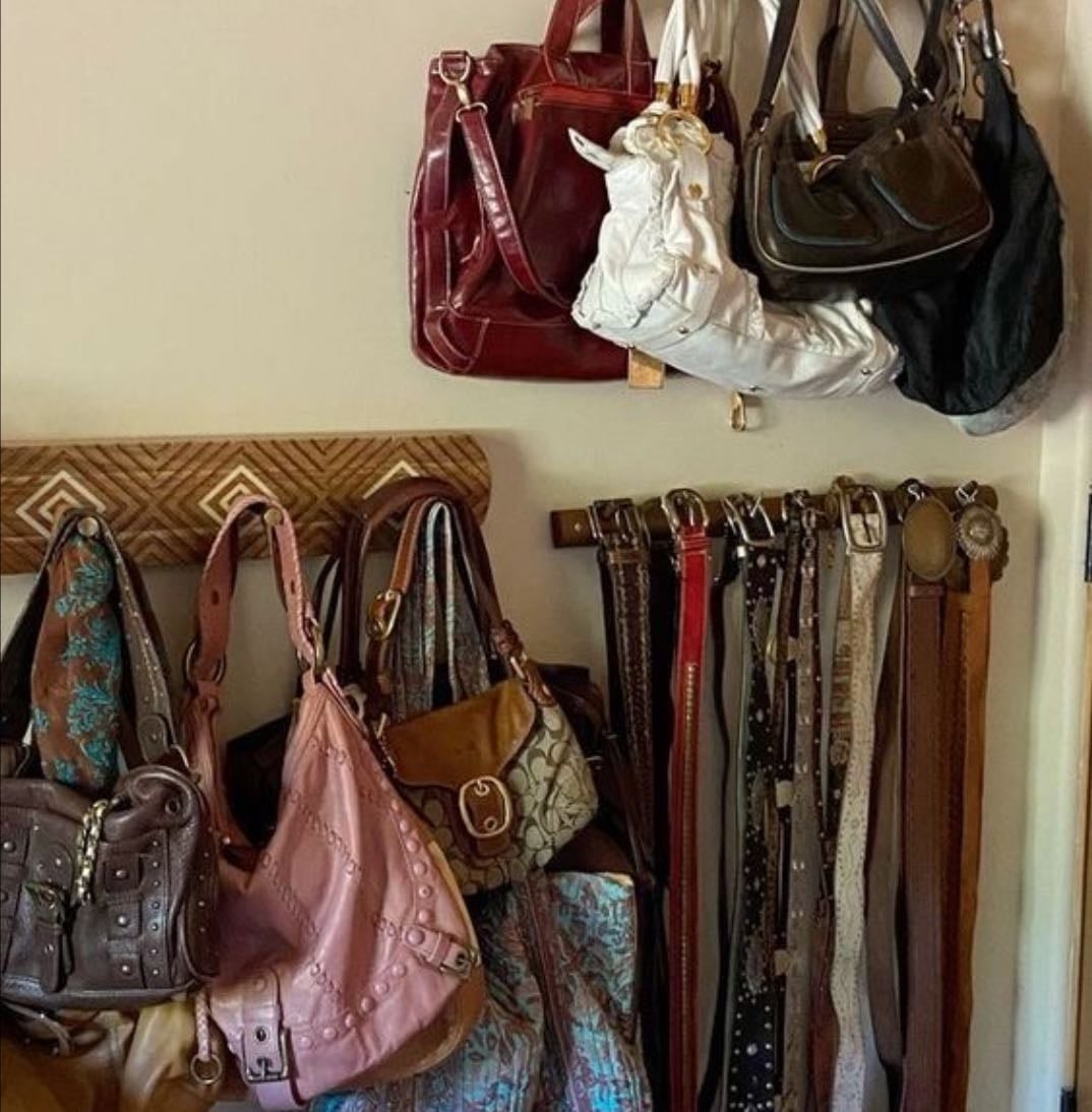 1 person 10 million bags - Products hypelist by allie